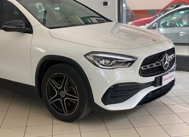 Mercedes-Benz GLA 200 Premium auto full