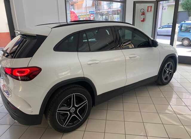 Mercedes-Benz GLA 200 Premium auto full