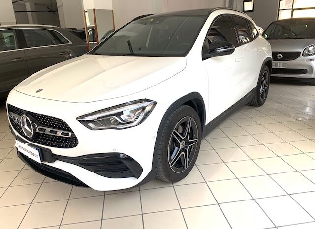 Mercedes-Benz GLA 200 Premium auto full