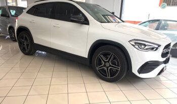 Mercedes-Benz GLA 200 Premium auto full