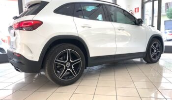 Mercedes-Benz GLA 200 Premium auto full