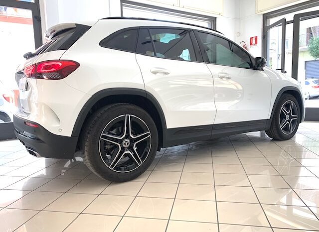 Mercedes-Benz GLA 200 Premium auto full