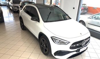 Mercedes-Benz GLA 200 Premium auto full