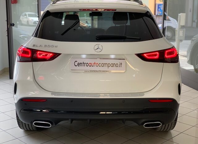 Mercedes-Benz GLA 200 Premium auto full