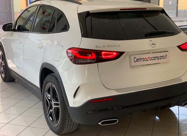 Mercedes-Benz GLA 200 Premium auto full