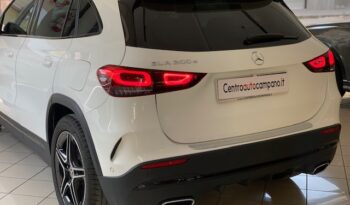 Mercedes-Benz GLA 200 Premium auto full