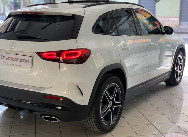 Mercedes-Benz GLA 200 Premium auto full